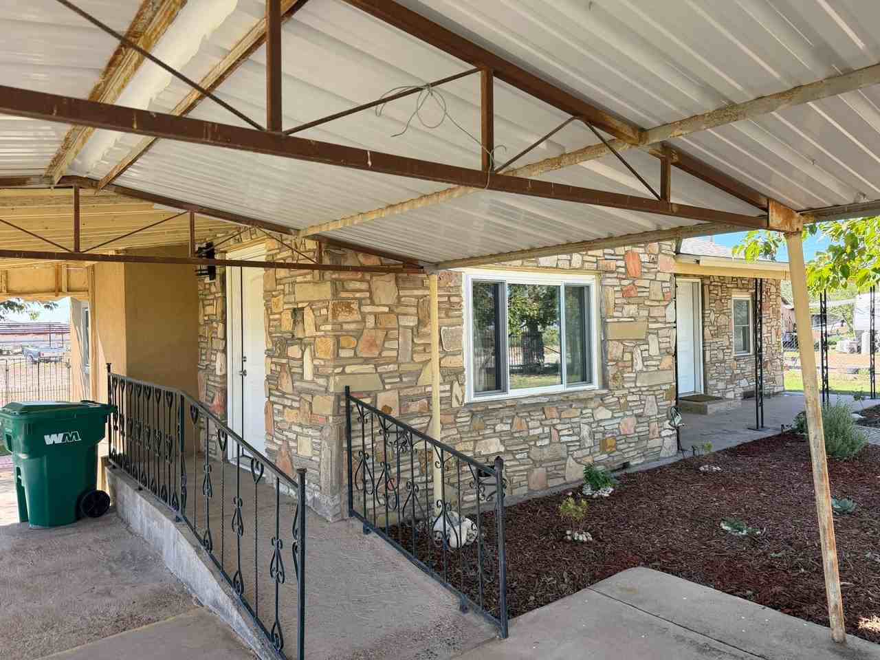 4305 E Derrick Rd - Photo 5 of 28