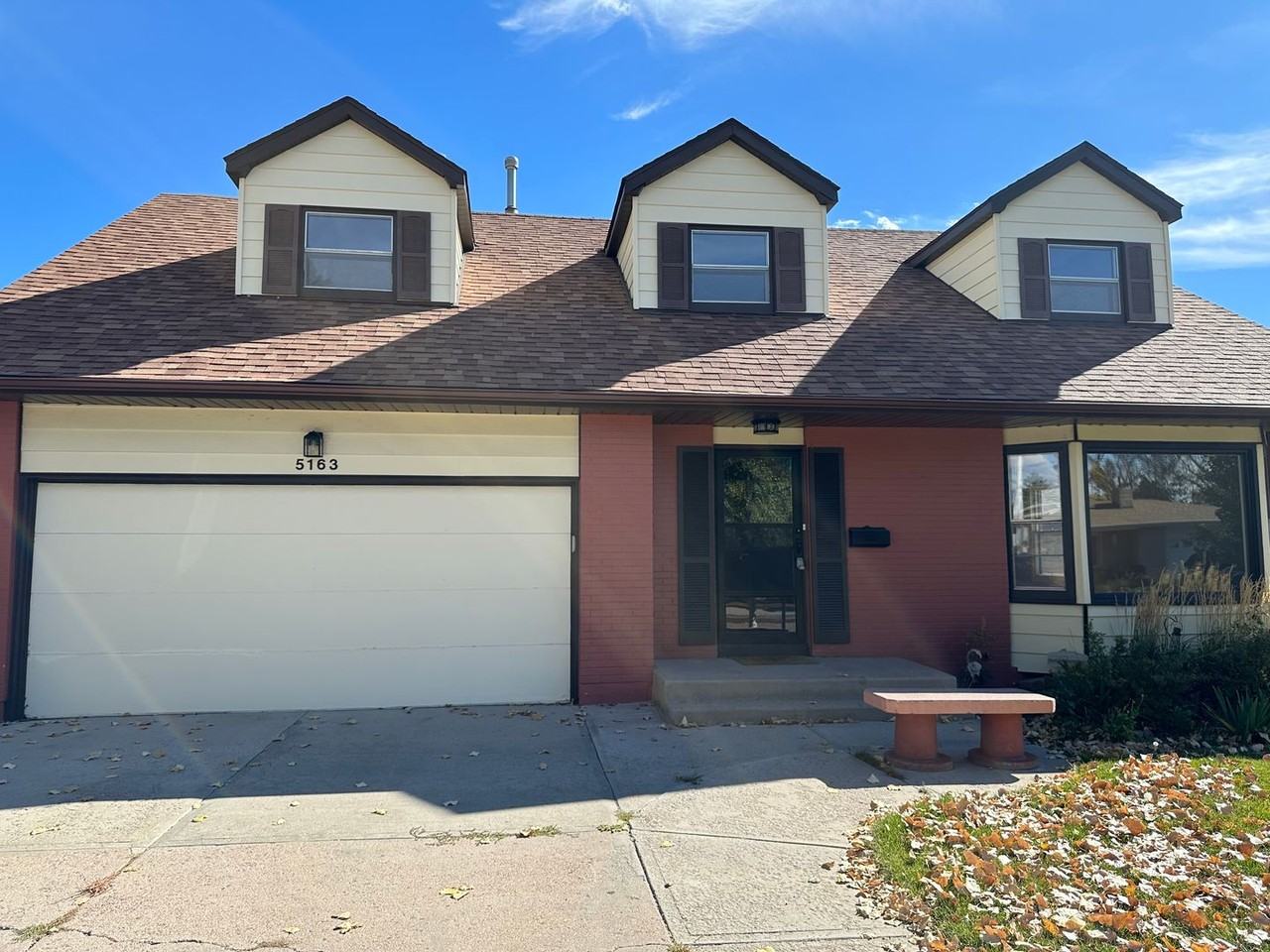 5163 Sycamore Rd - Photo 3 of 25