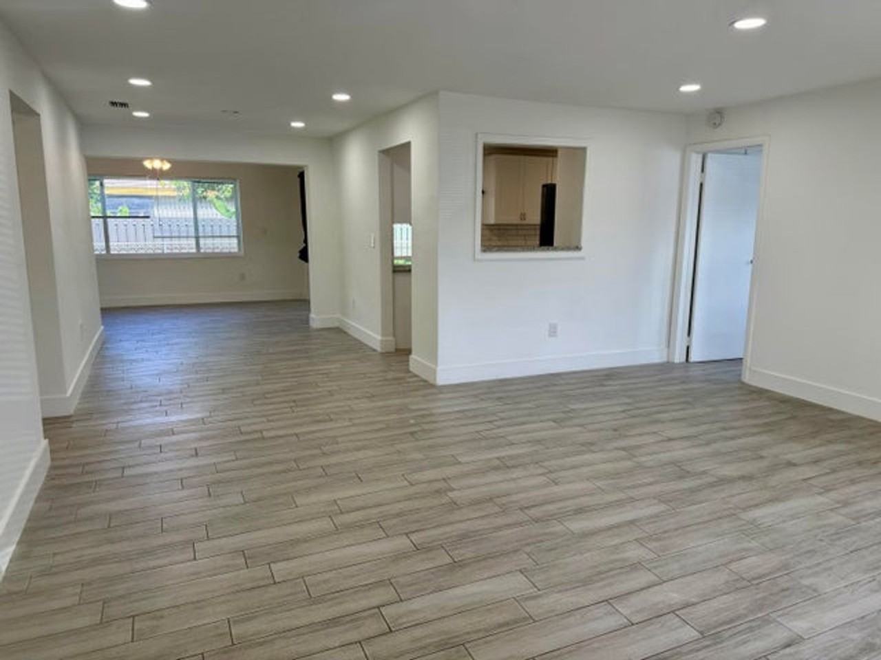 8361 Nw 27th Pl - Photo 5 of 16