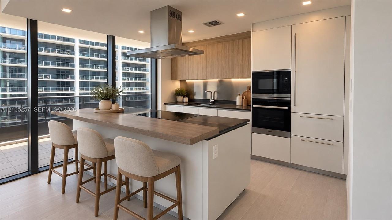 Brickell Plaza & SE 10th St - Photo 3 of 13