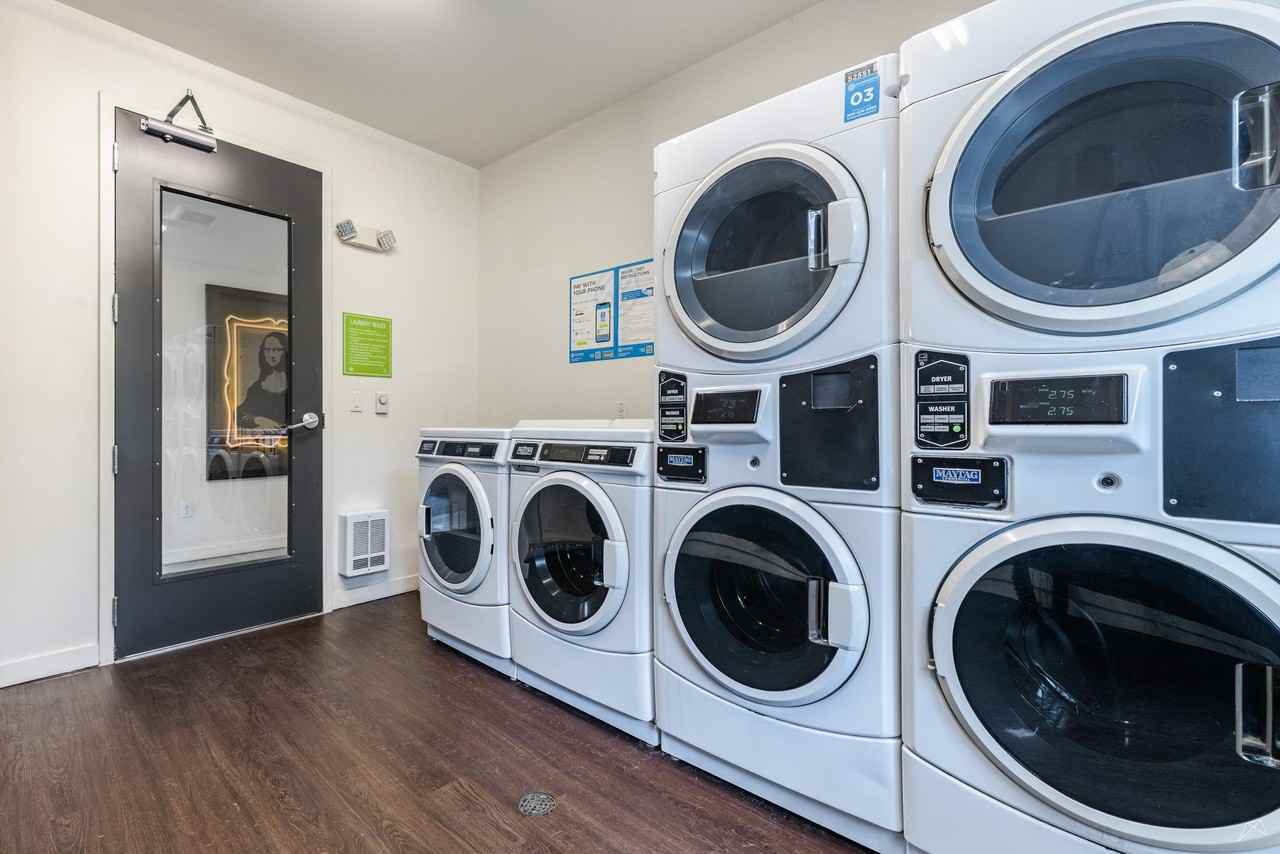 Enve on Eastlake Apartments - Photo 3 of 40