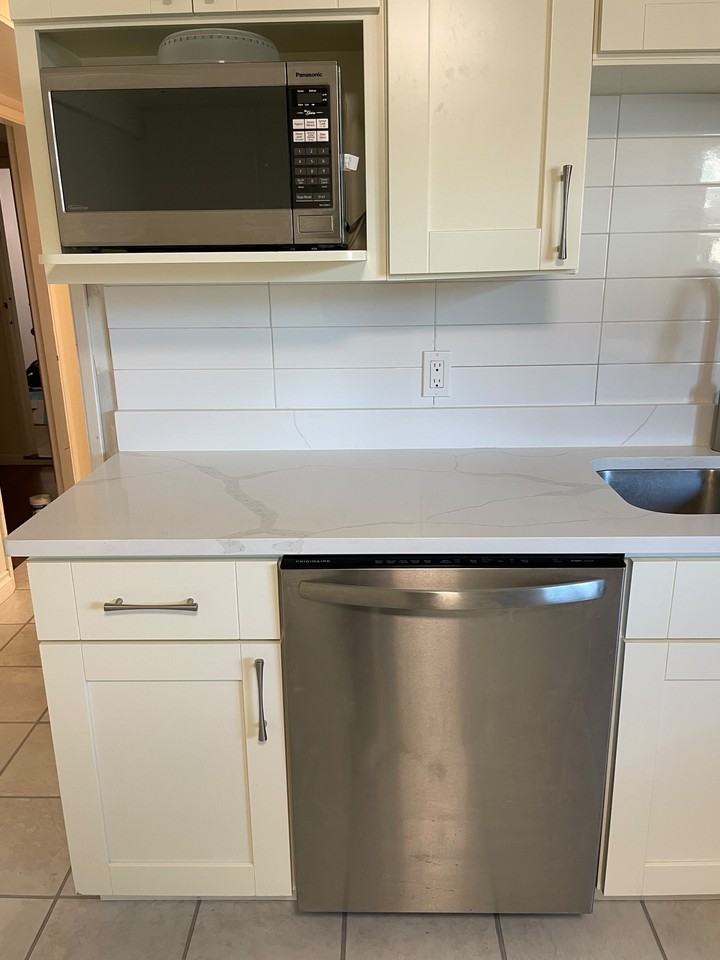 4085 Union Street - Photo 2 of 12