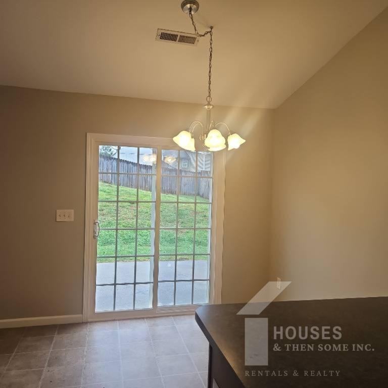 608 Chloe Faith Ct - Photo 7 of 21