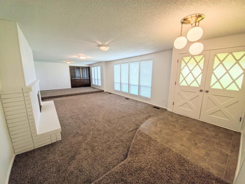1645 W Pleasant View Dr - Photo 4 of 23