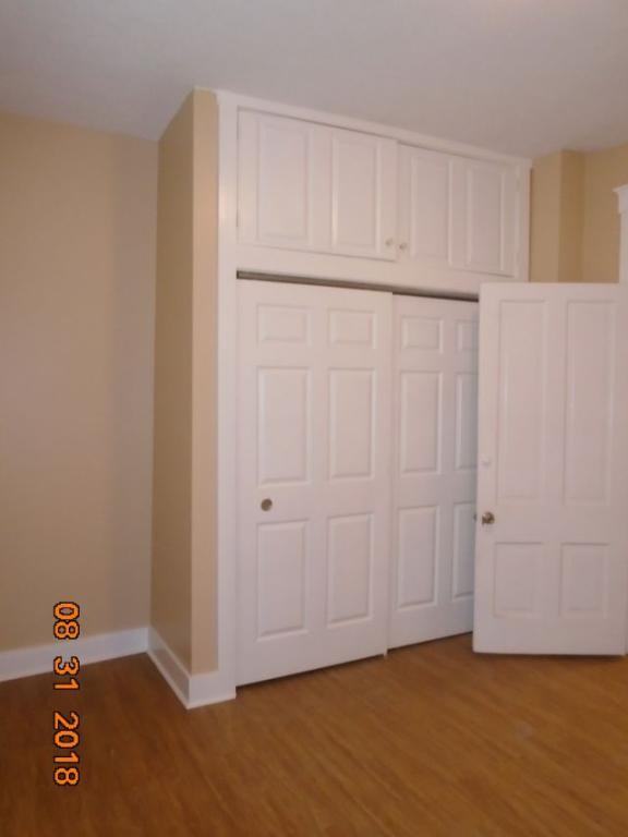 114 N Ewing Ave - Photo 3 of 20