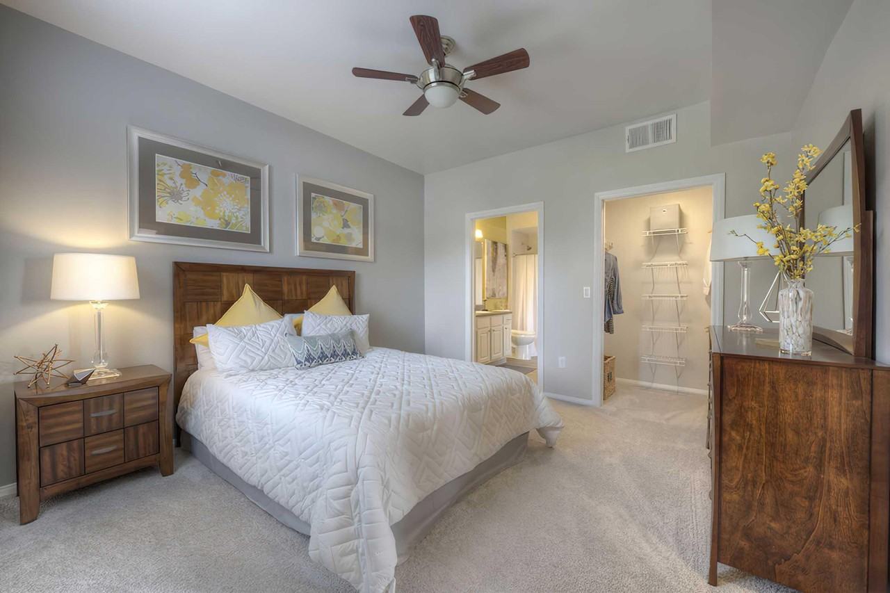 Manzanita Gate Apartments - Photo 7 of 24