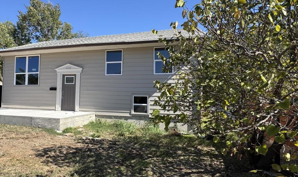 2329 Nw 41st St - Photo 2 of 21