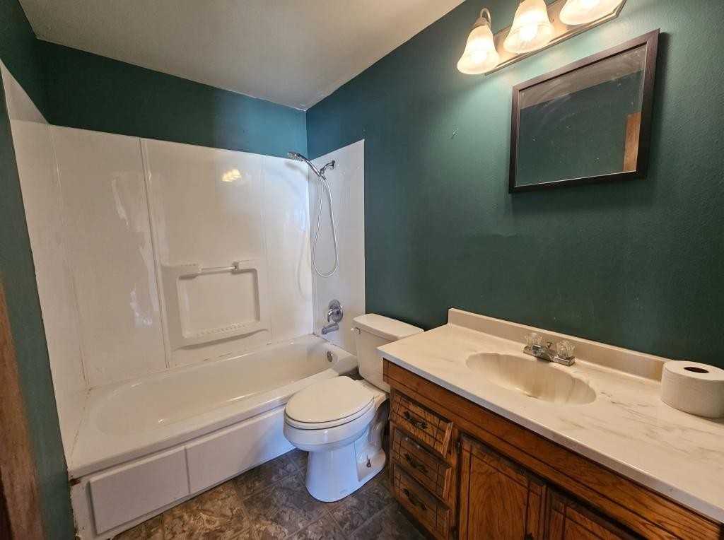 405 S Maple St - Photo 7 of 11