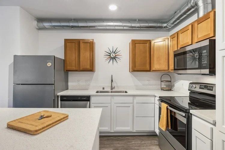 Pullman Modern Urban Apartments - Photo 3 of 36