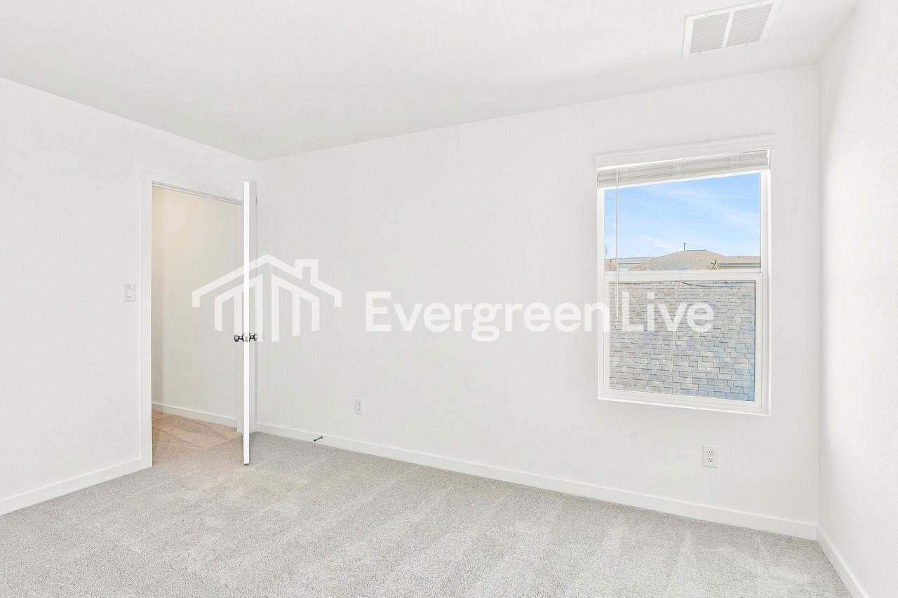 1307 Hermosa Gdns - Photo 7 of 15