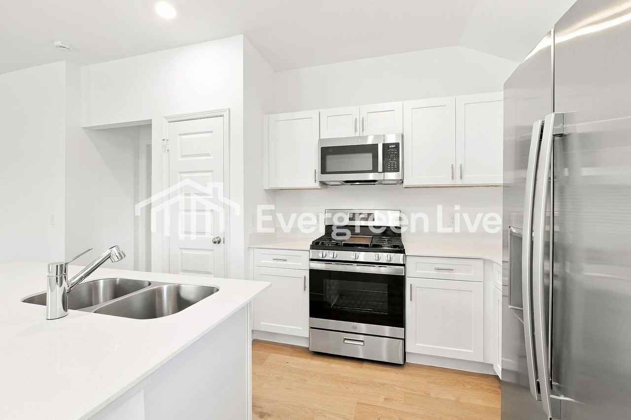 1206 Saddle Dr - Photo 7 of 16