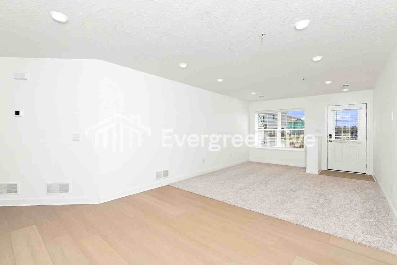 Archdale Ln - Photo 3 of 15