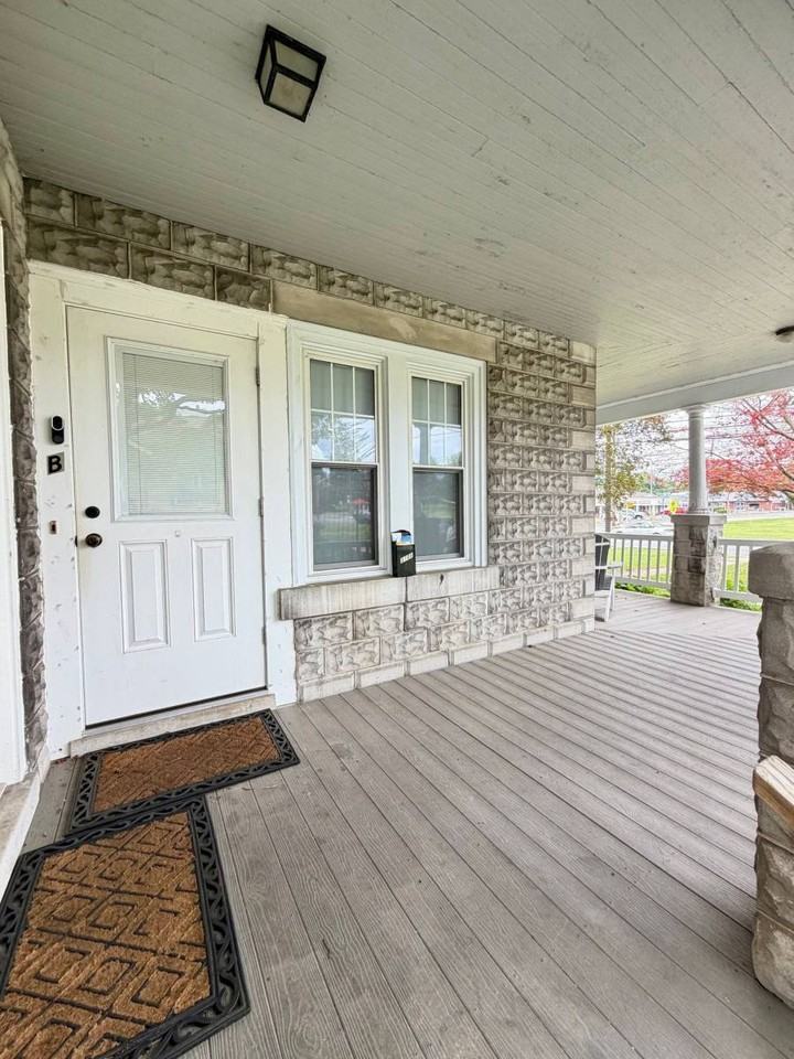 310 Manor Ave #B - Photo 2 of 13