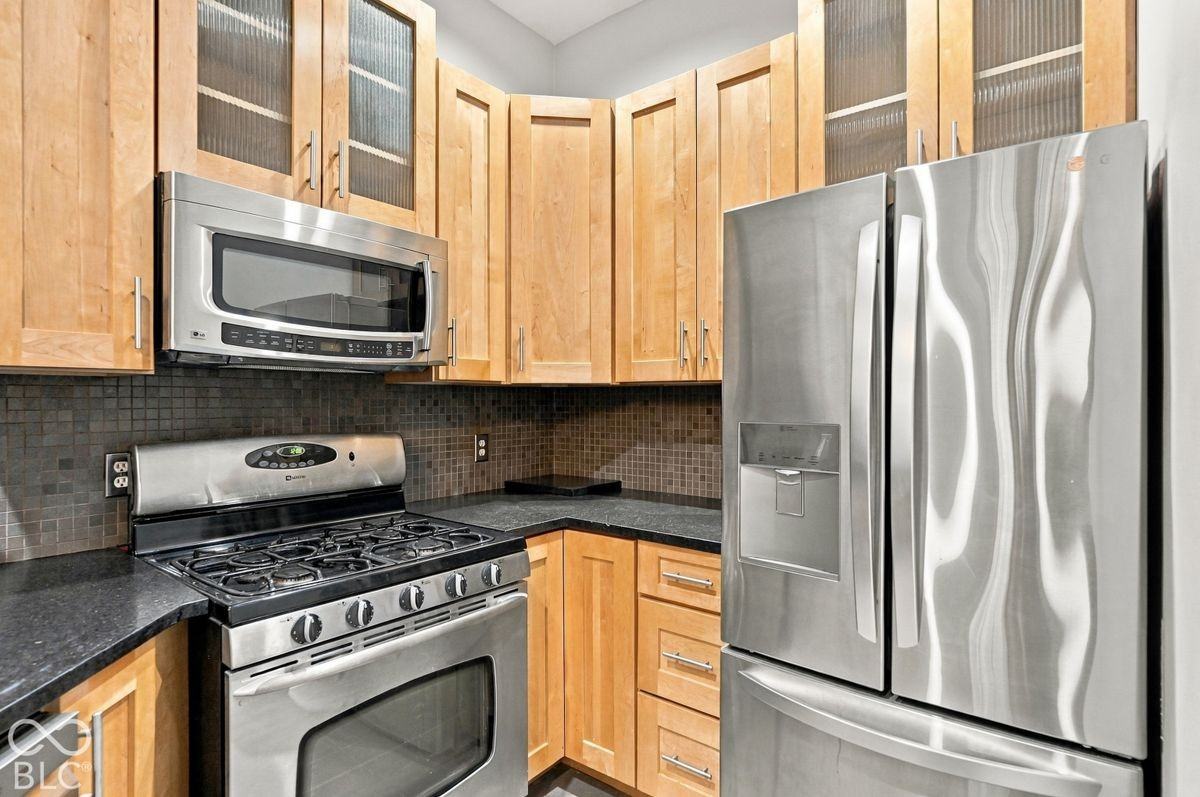 611 N Park Ave ##109 - Photo 5 of 45