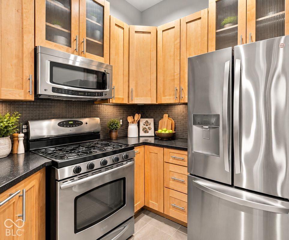 611 N Park Ave ##109 - Photo 6 of 45