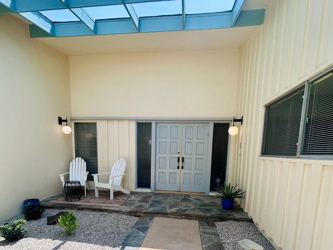 16641 Park Lane Cir - Photo 4 of 39
