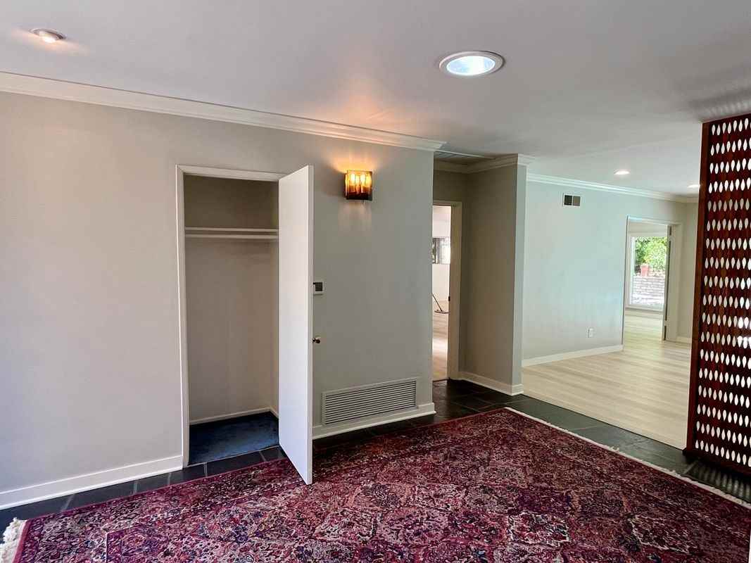 16641 Park Lane Cir - Photo 6 of 39