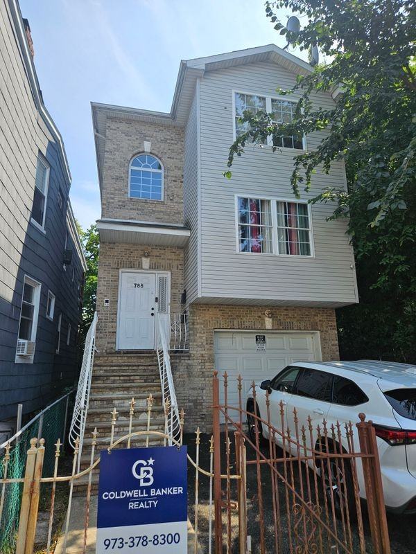 788 S 17th St - Photo 4 of 14