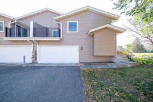 featured image of 16211 Flagstaff Ct S #1