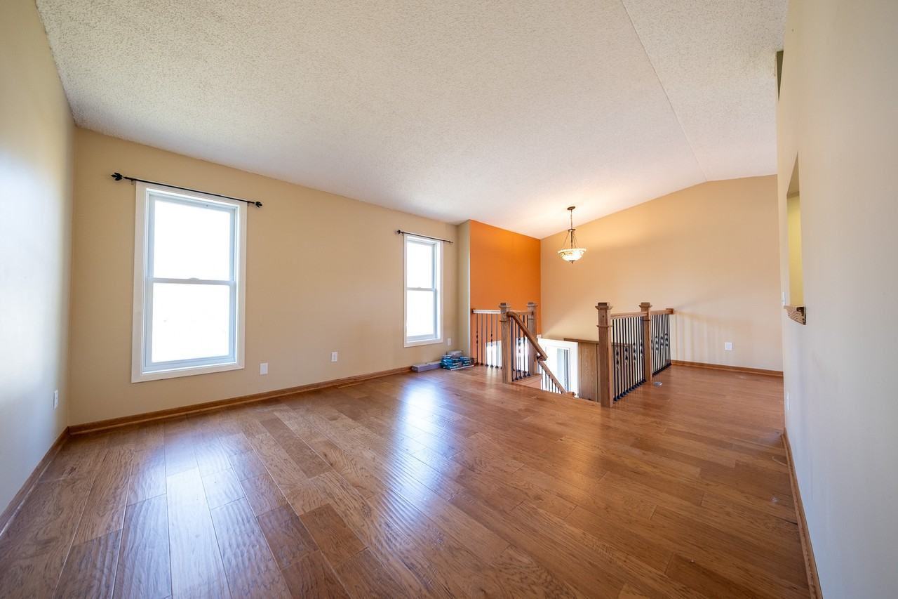 16211 Flagstaff Ct S #1 - Photo 6 of 26