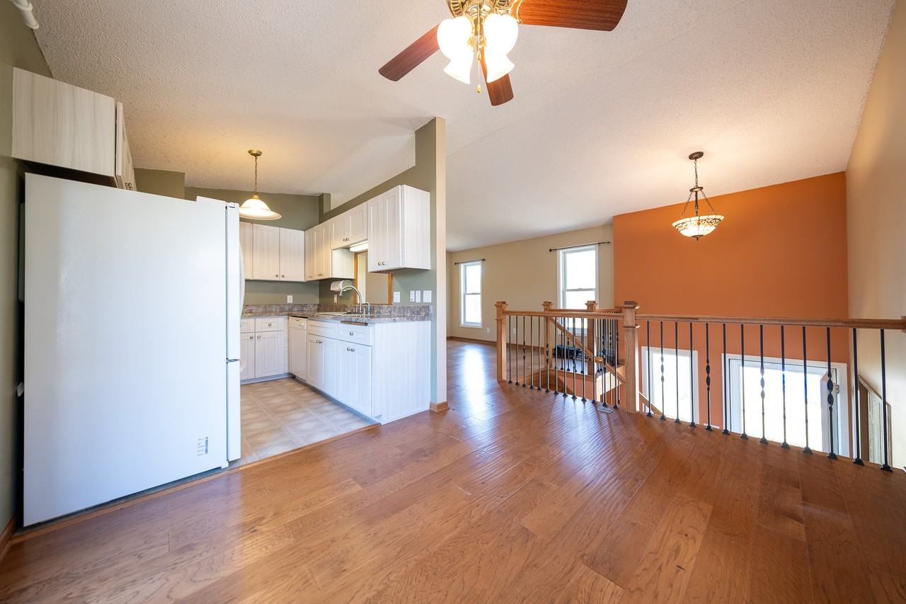 16211 Flagstaff Ct S #1 - Photo 7 of 24