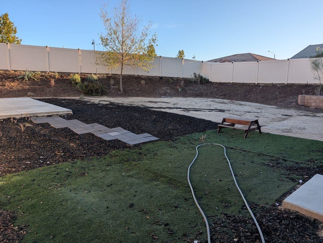 563 Sunshow Ct - Photo 3 of 3