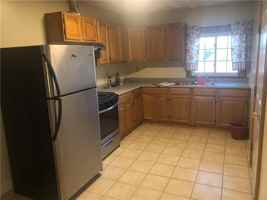 featured image of 33 Marlborough Ave ##3