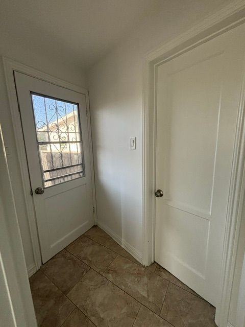 5886 Repetto Ave - Photo 5 of 7