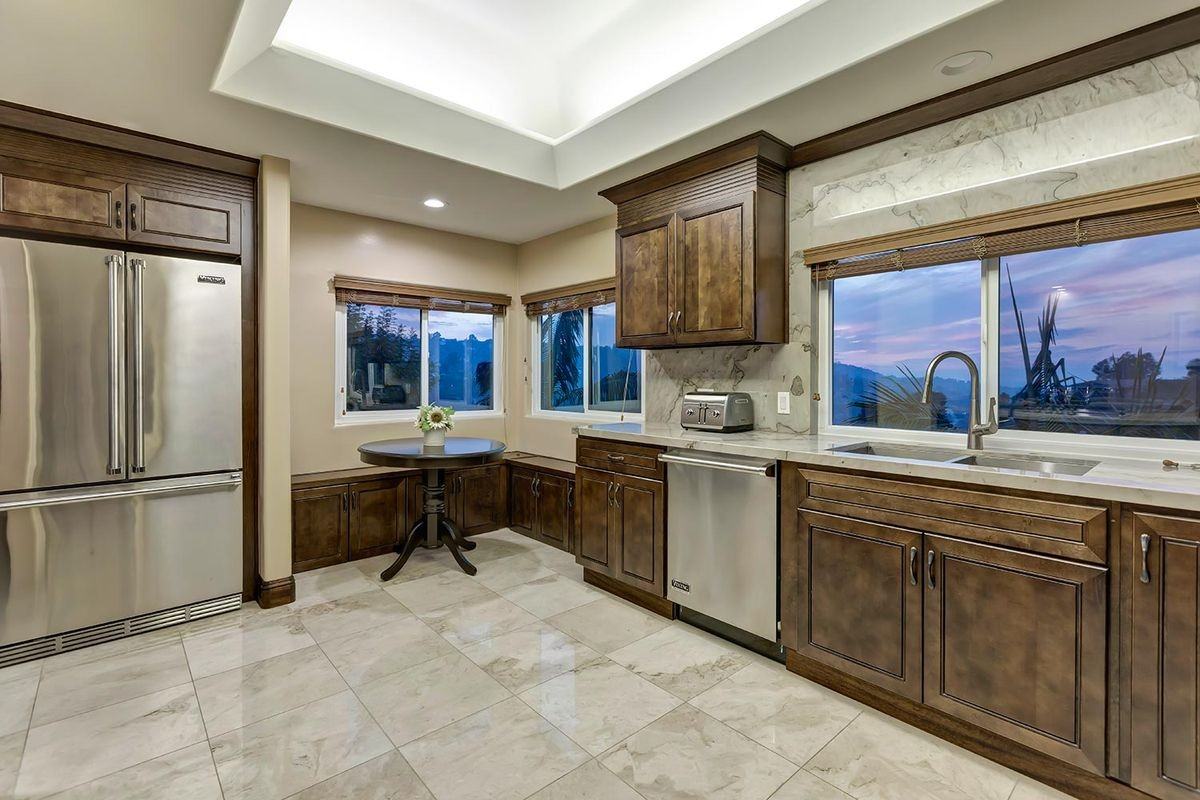 3263 Tareco Dr - Photo 6 of 49