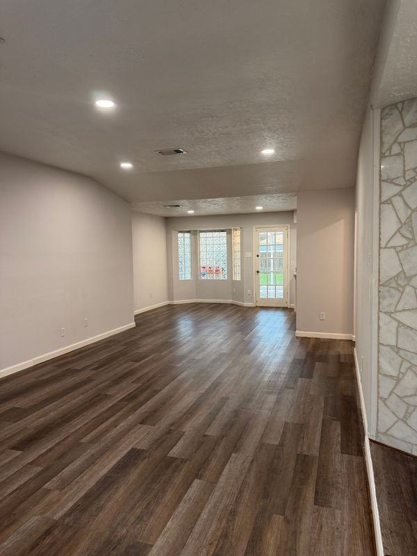 21422 Highland Knolls Dr - Photo 2 of 10