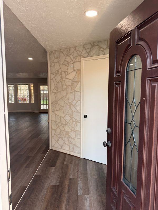 21422 Highland Knolls Dr - Photo 3 of 10