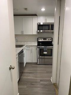 15400 Bassett Ln - Photo 2 of 14