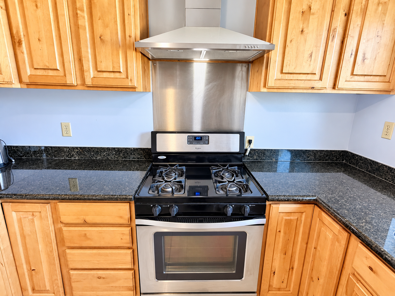 3239 Eastsouth - Photo 4 of 17