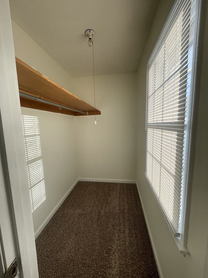 158 Cedar Crest Dr #1 - Photo 5 of 9
