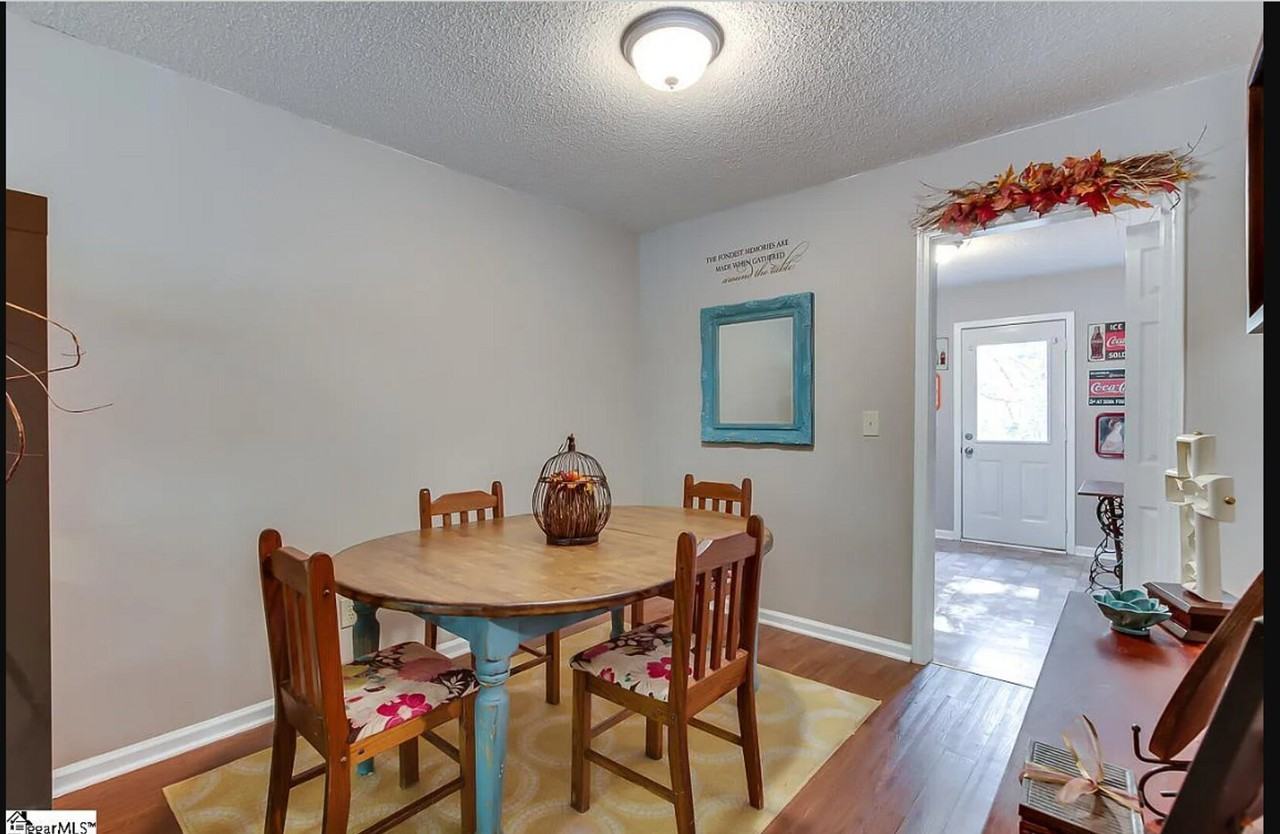 308 Bates View Dr #A - Photo 4 of 8