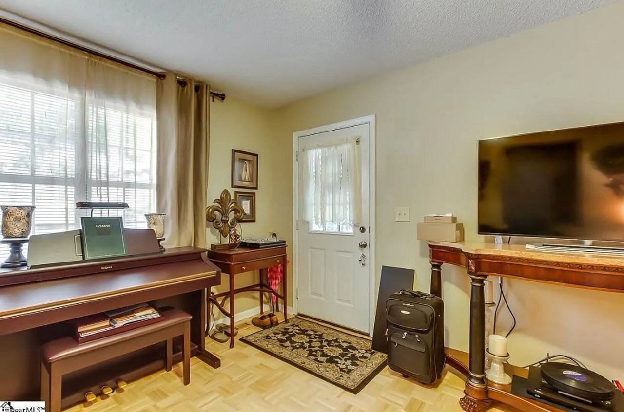308 Bates View Dr #A - Photo 6 of 8