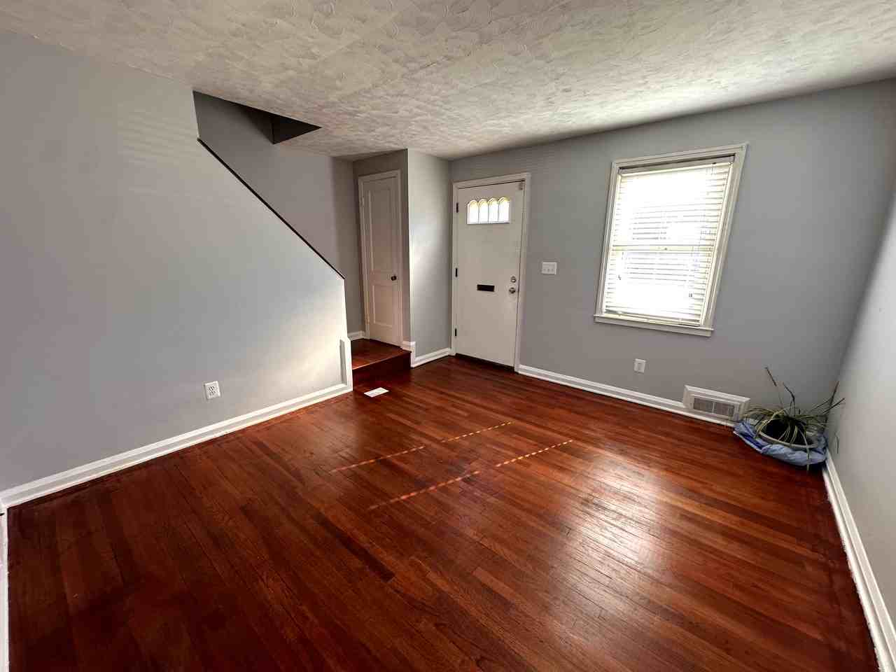 1008 Tunbridge Rd - Photo 5 of 21