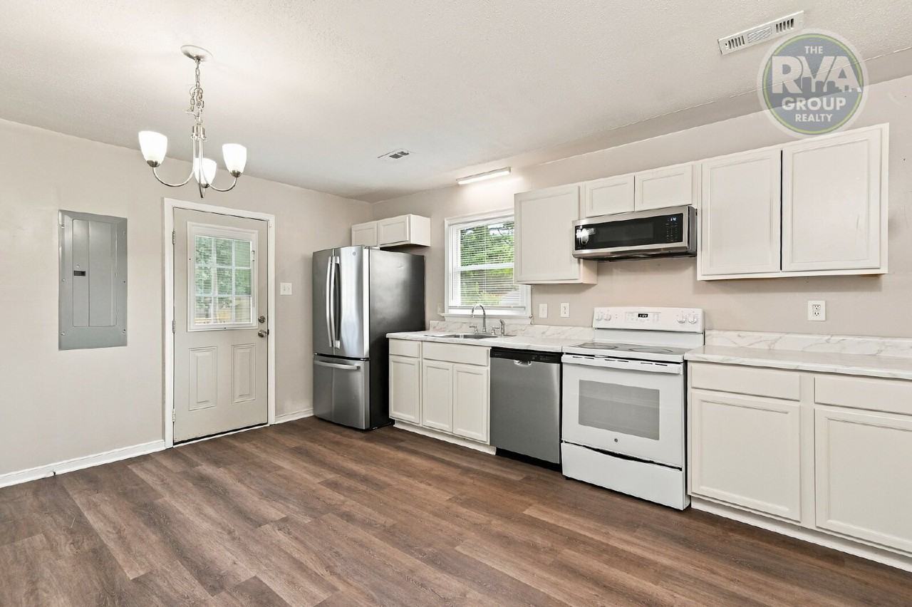 201 Evergreen Ave - Photo 6 of 24