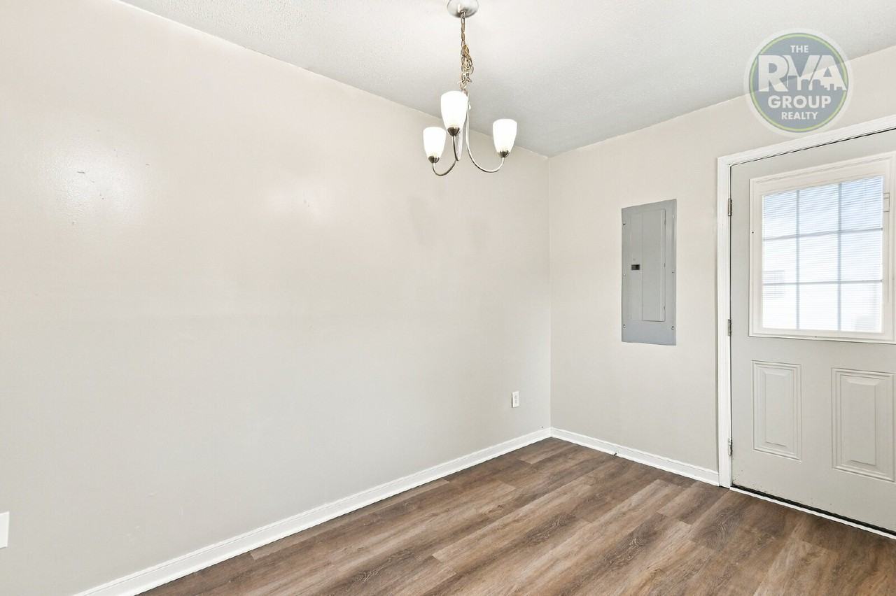 201 Evergreen Ave - Photo 7 of 24