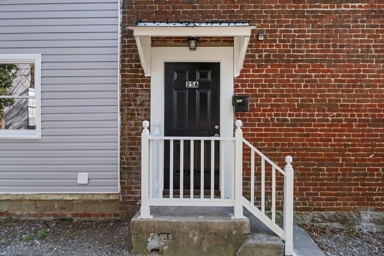 25 S Jefferson St #A - Photo 2 of 18