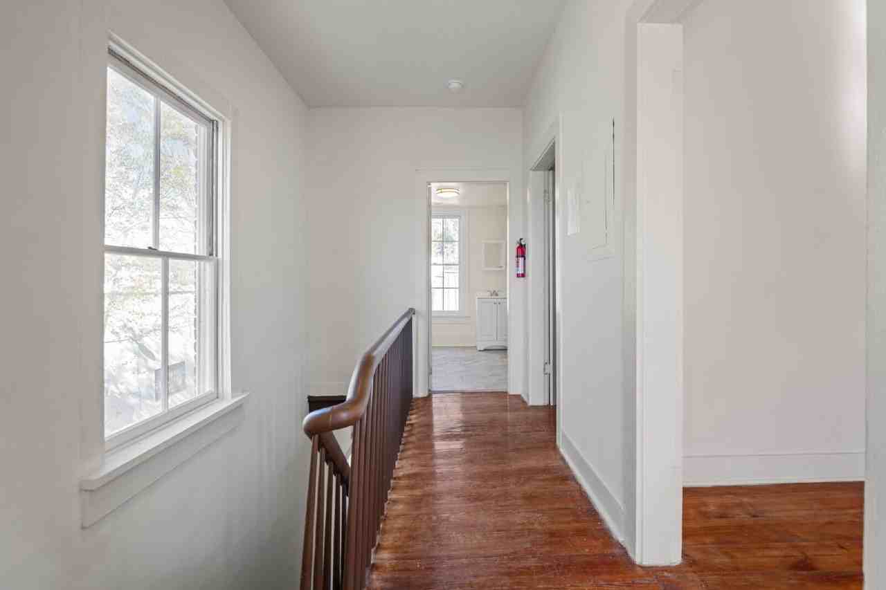 25 S Jefferson St #A - Photo 3 of 18