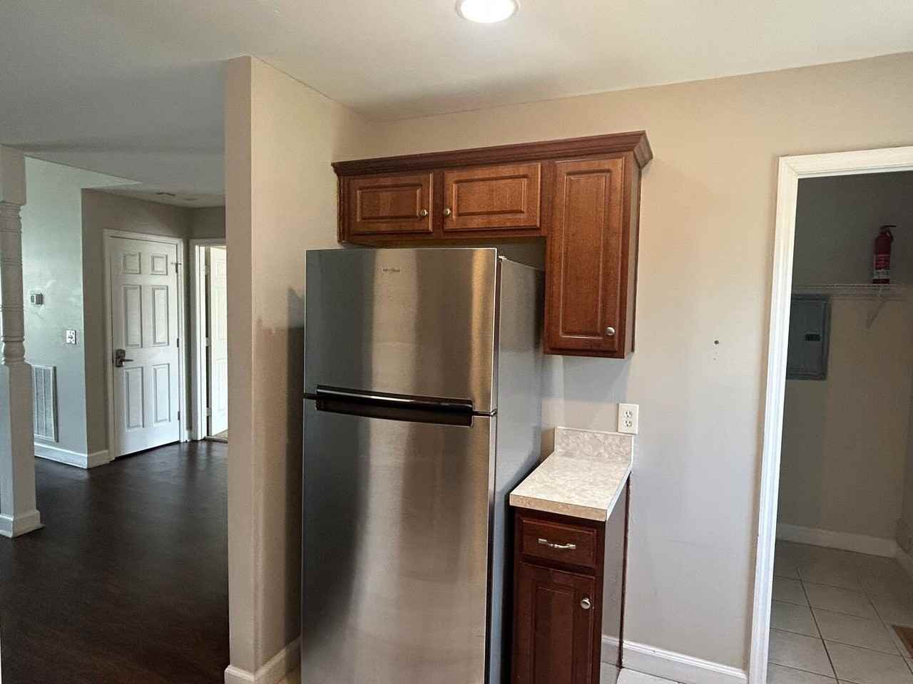 1726 Underwood St - Photo 5 of 23