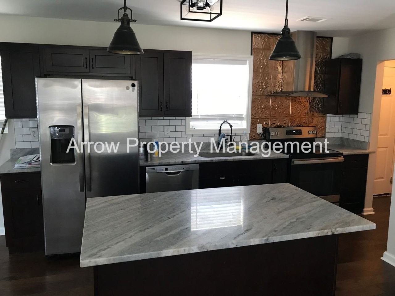 730 25th Ave N - Photo 2 of 12