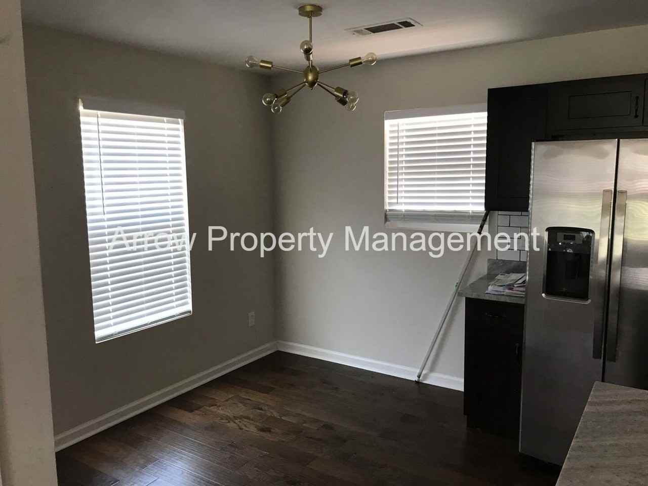 730 25th Ave N - Photo 3 of 12