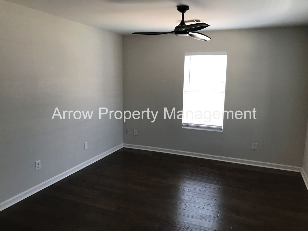 730 25th Ave N - Photo 4 of 12
