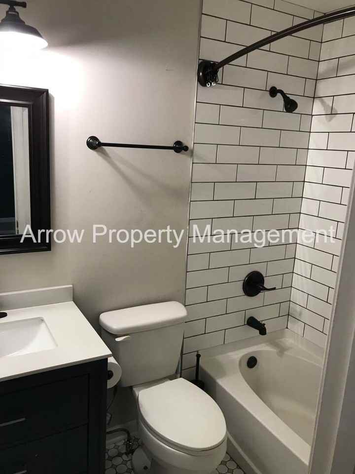 730 25th Ave N - Photo 6 of 12
