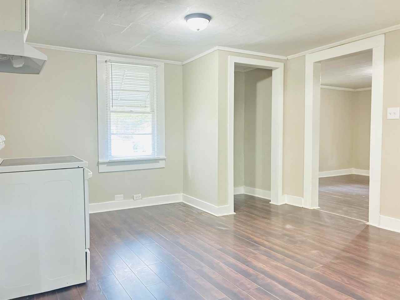 145 Parrish St - Photo 4 of 19