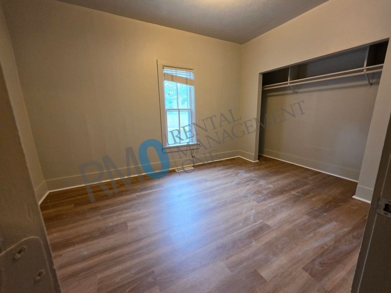 1055 E Front St #2 - Photo 3 of 15