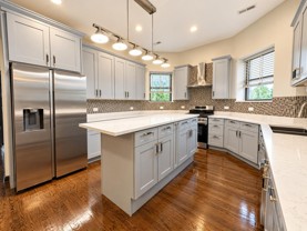 442 E 48th St #3E - Photo 1 of 1