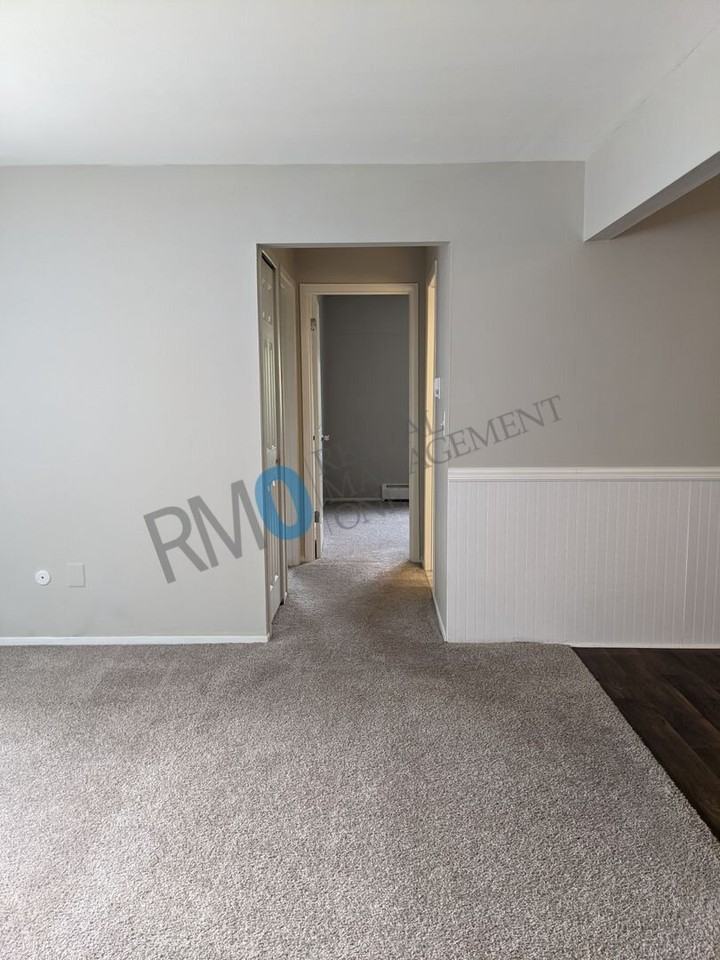 845 Ludlow Ave #203 - Photo 5 of 13